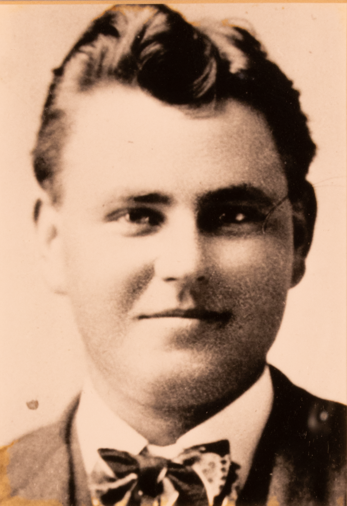 1918 Sidney Gilchrist