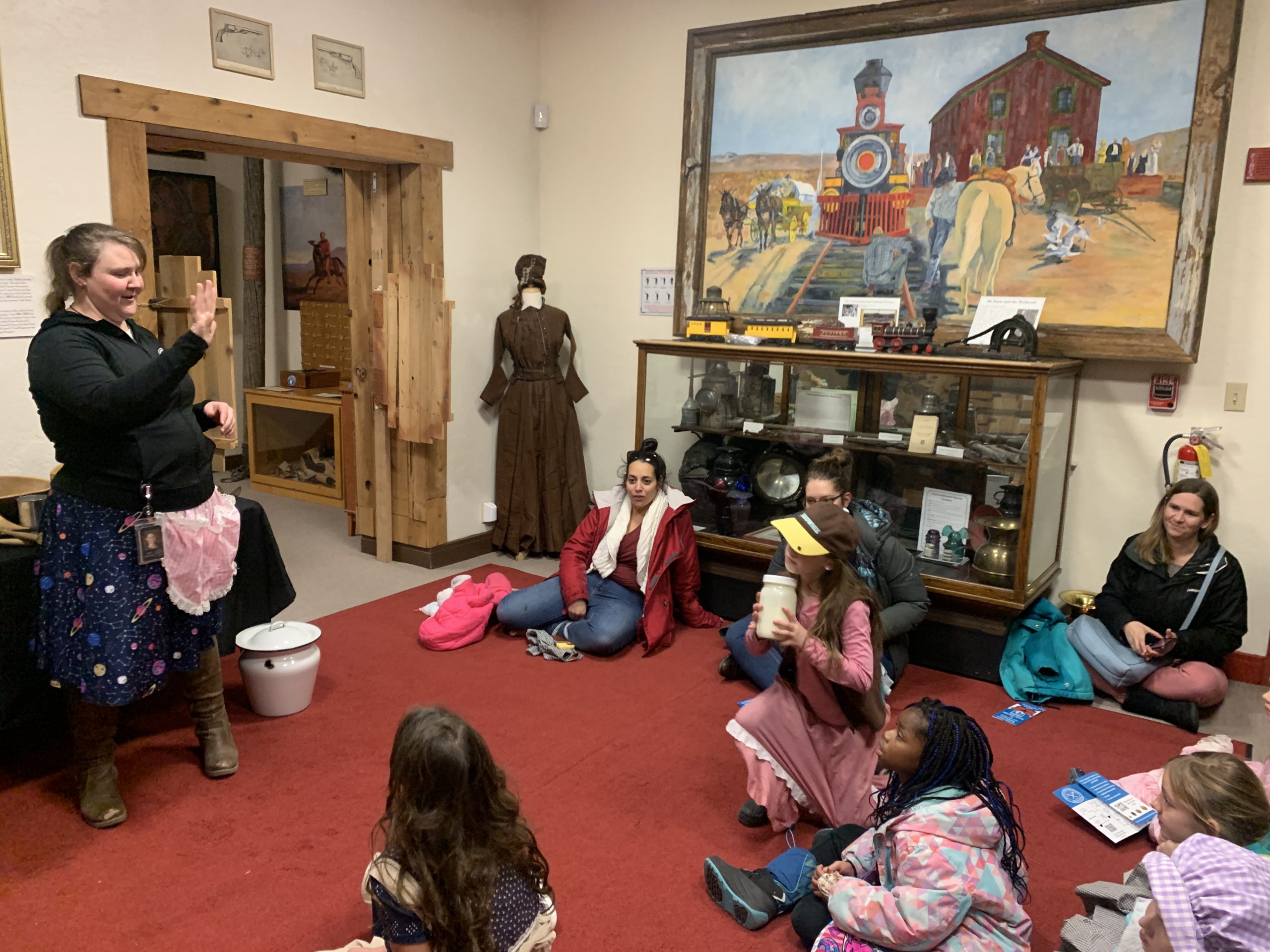 Girl Scouts at Hutchings Museum Institute
