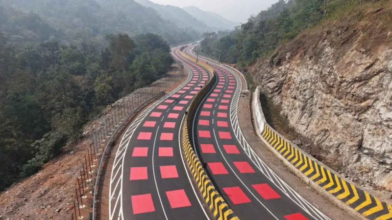 India’s Red Road Slows Drivers Without Them Realising It Saves Wildlife