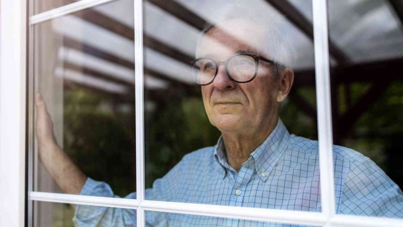 People Who Reach 60 Without Close Friends May Have Spent Decades Giving Too Much